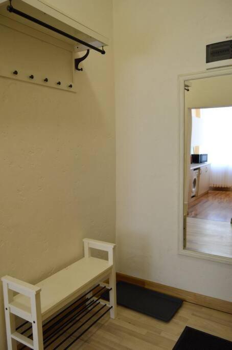 Spacious Old Town Family Peachy 2 Bedrooms Apartment, Nearby The Riga Presidential Castle Экстерьер фото