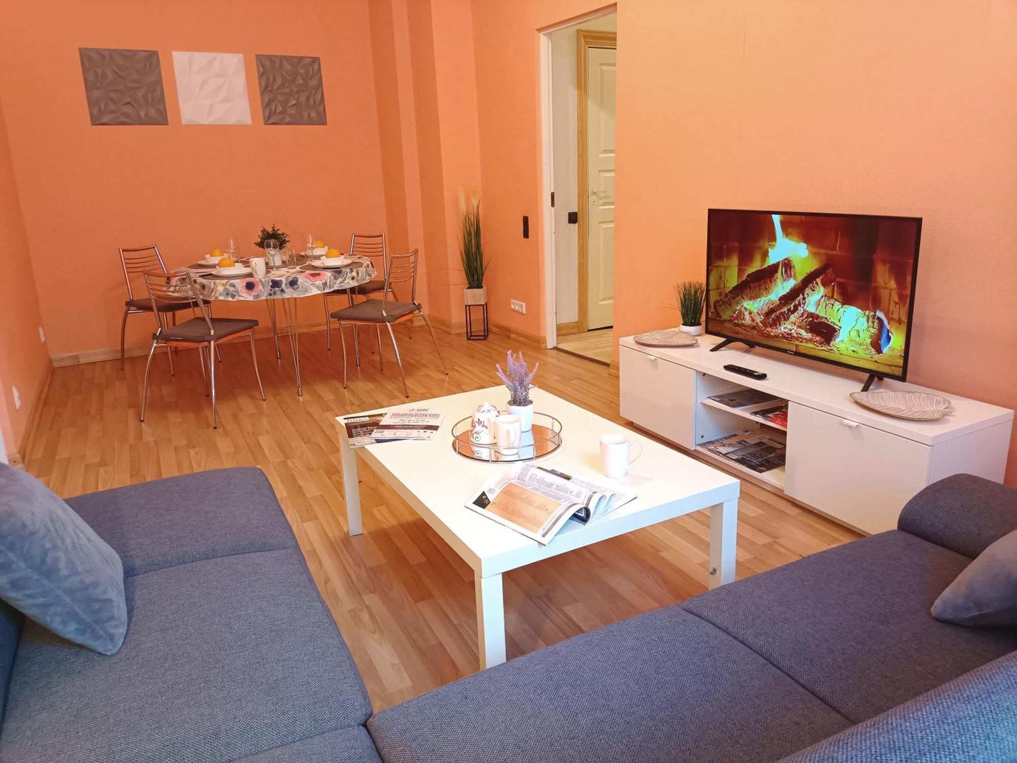 Spacious Old Town Family Peachy 2 Bedrooms Apartment, Nearby The Riga Presidential Castle Экстерьер фото